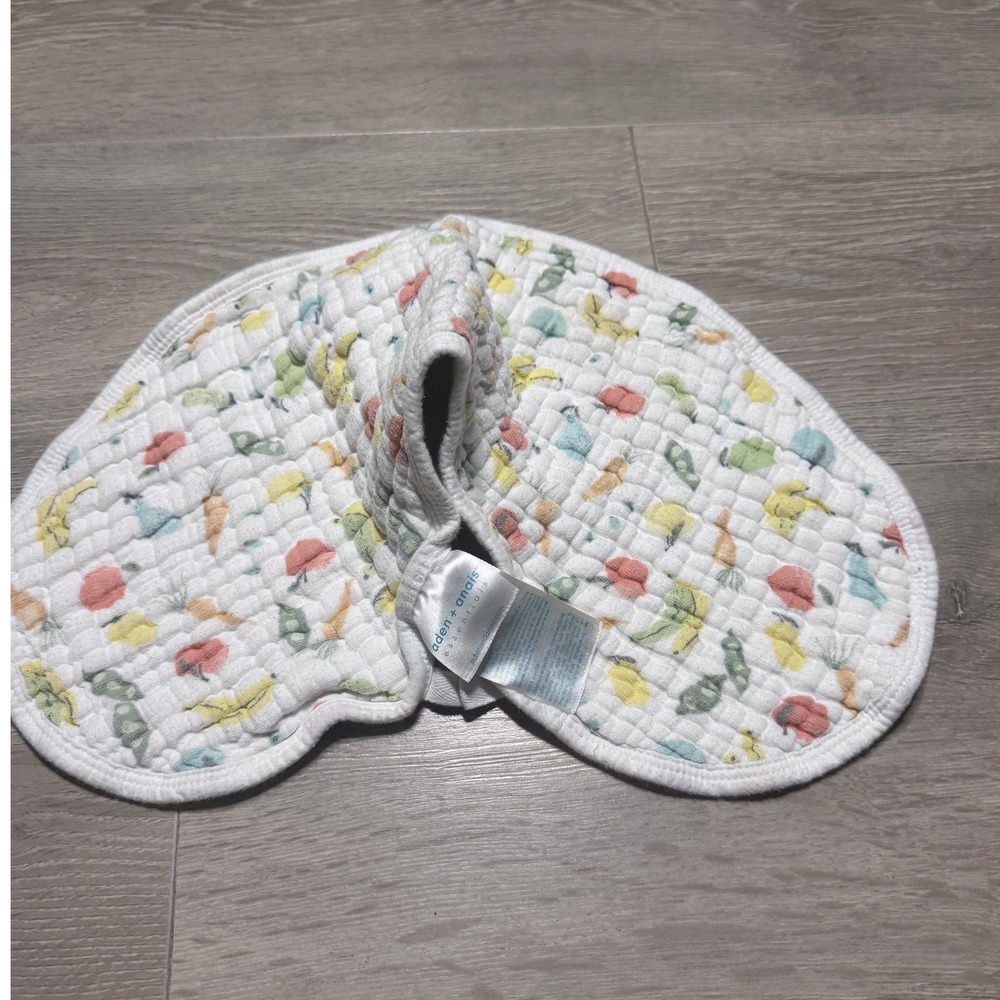 Aden + Anais Essentials Cotton Muslin Burpy Bib Reversible Fruit Lemon Veggies
